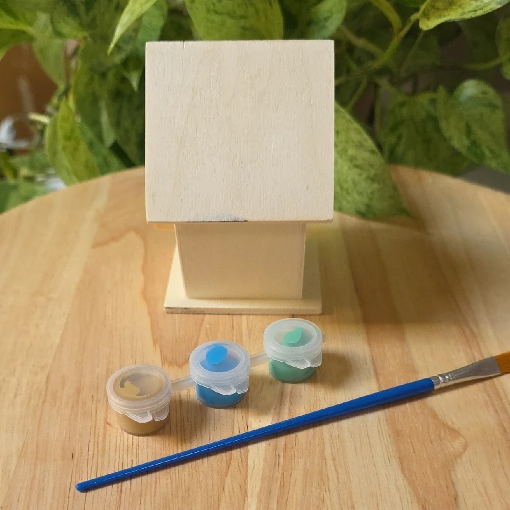 DIY Wooden Birdhouse Kit with 3 Paint Pots and 1 Brush